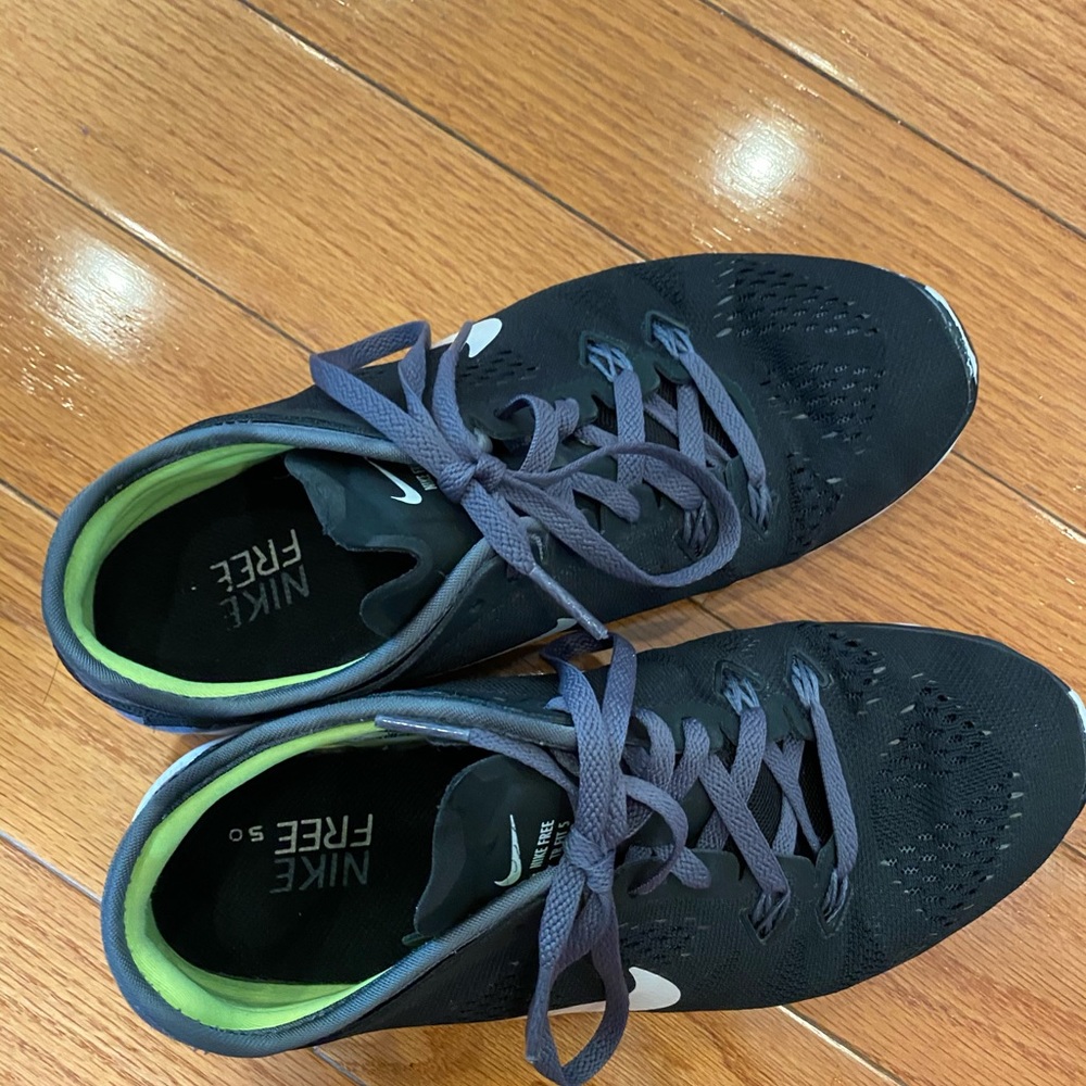 Nike Black Trainers women size 7 - Picture 4 of 7
